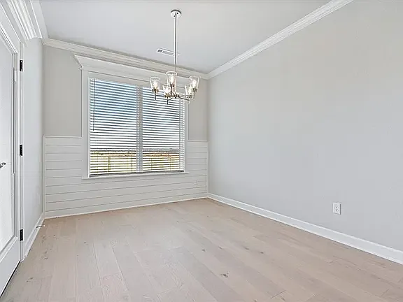4 bed, 2087 sqft, $2,295 — Photo 4