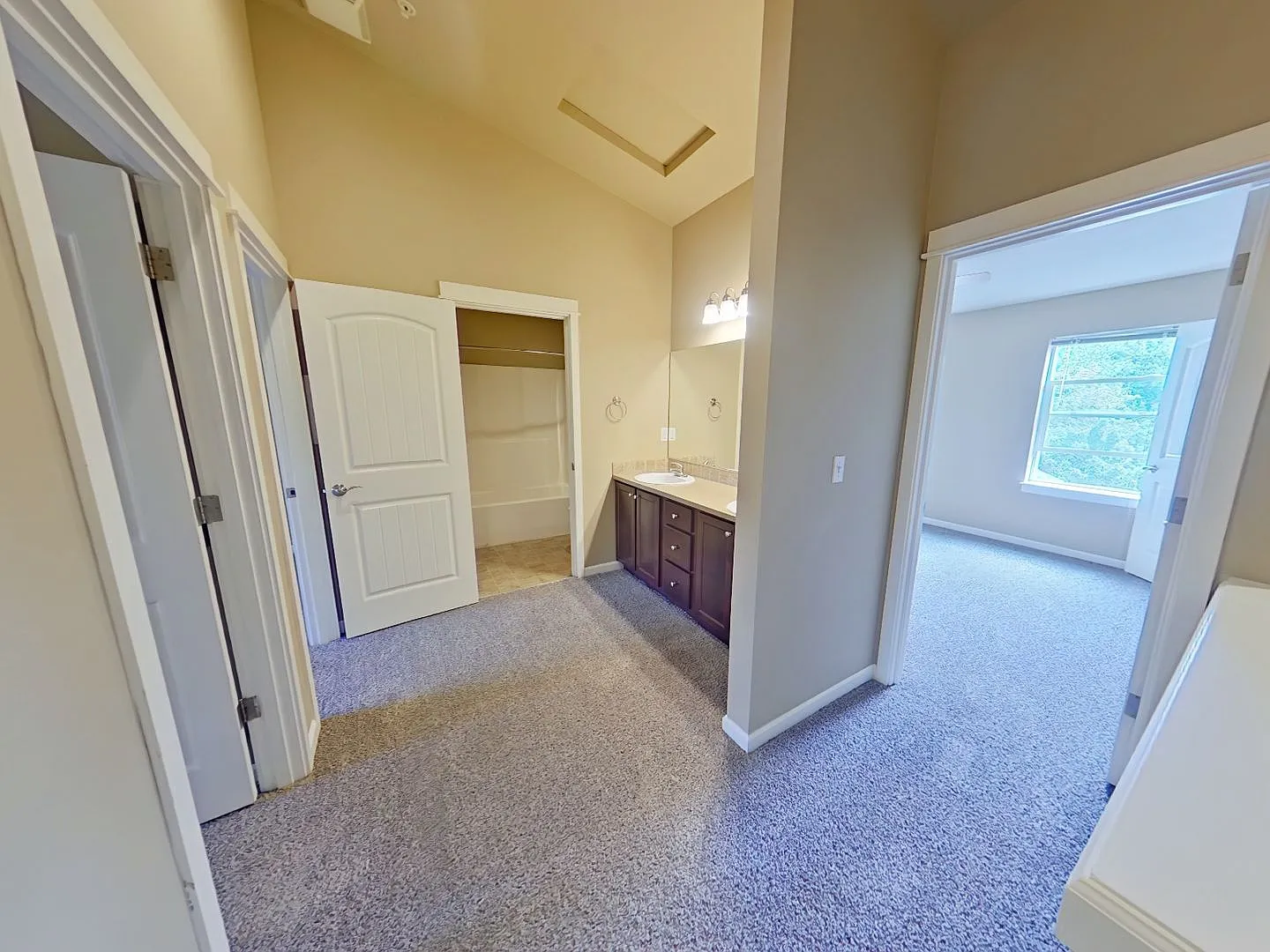 Hilyard Townhomes — Photo 4