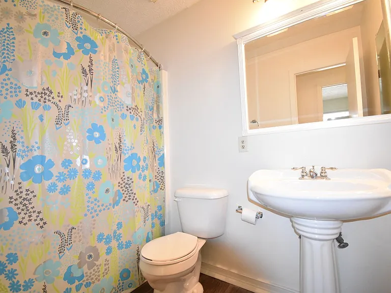 6901 Woodmark Dr — Photo 12
