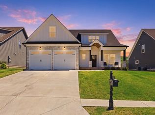 8921 Silver Maple Dr, Ooltewah, TN 37363