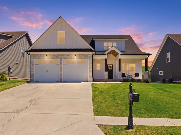 8921 Silver Maple Dr, Ooltewah, TN 37363