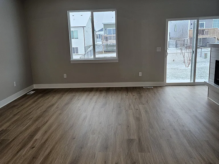 431 43rd St SW — Photo 12