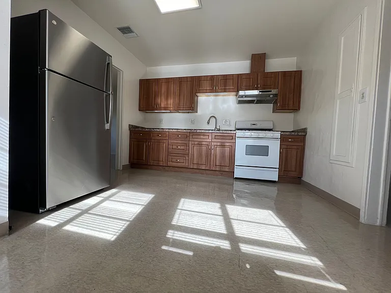 8206 N Wheatland Ave #8206 — Photo 5