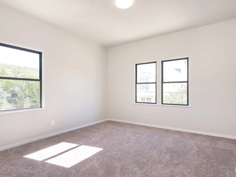 751 N Croft Ave #1/2 — Photo 16