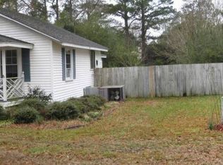 42 Langley St, Snow Hill, NC 28580