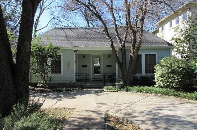 3511 Windsor Rd #B (right side)