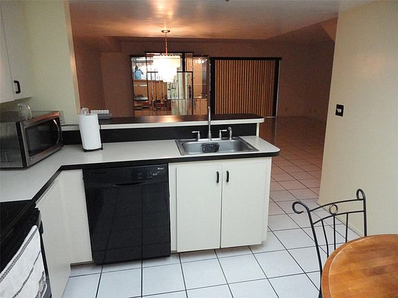 5th image of 2739 NW 47th Lane #2739