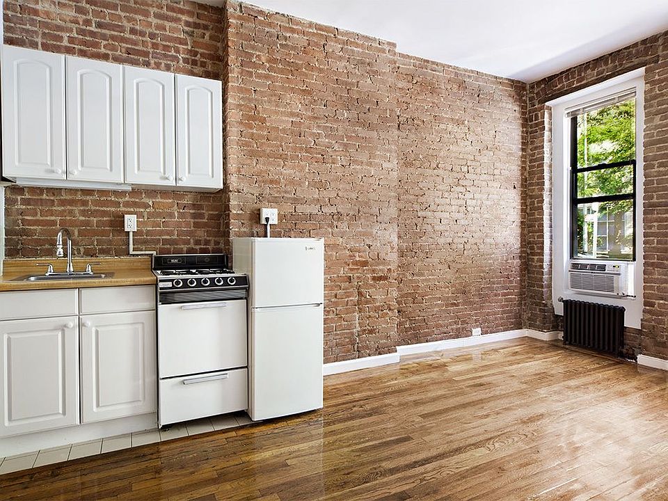 2nd image of 432 E 66th St APT 1