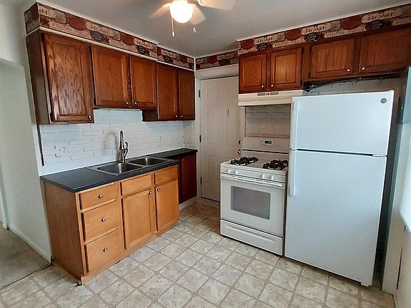 3rd image of 290 Dakota Ave