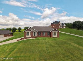 3038 Waters Edge Dr, Morristown, TN 37814