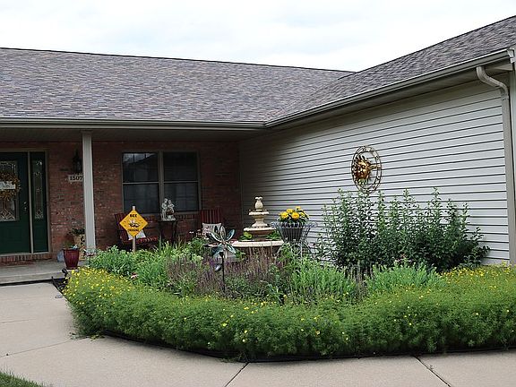 View of front courtyard