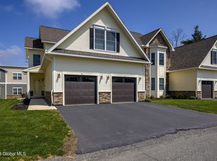 14 Anthony Pl, Ballston Spa, NY 12020