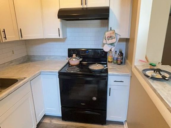 4th image of 1386 Bradley Dr #4B-2Ba-1352Sqft