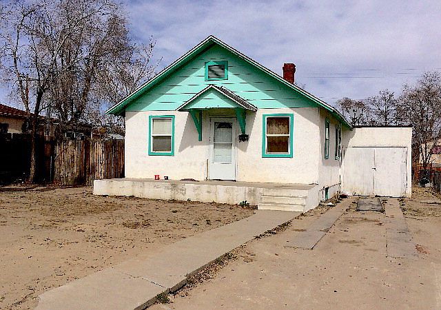 1st image of 1913 E 11th St