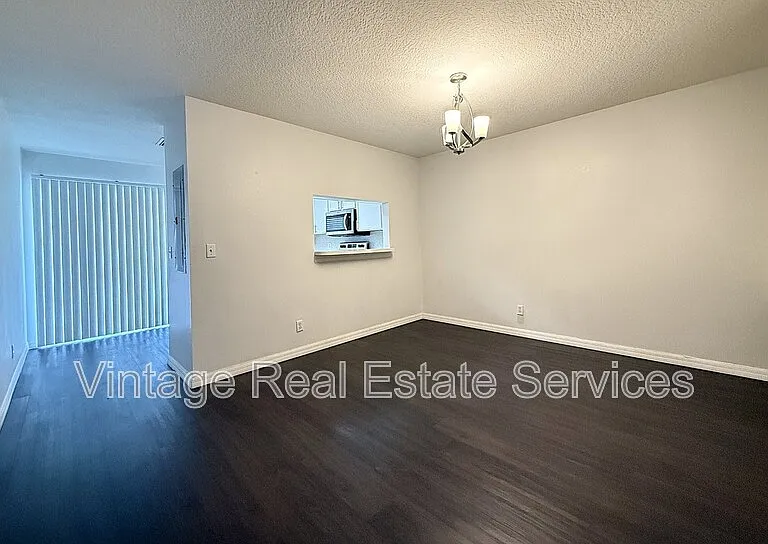 254 Castlekeeper Pl — Photo 5