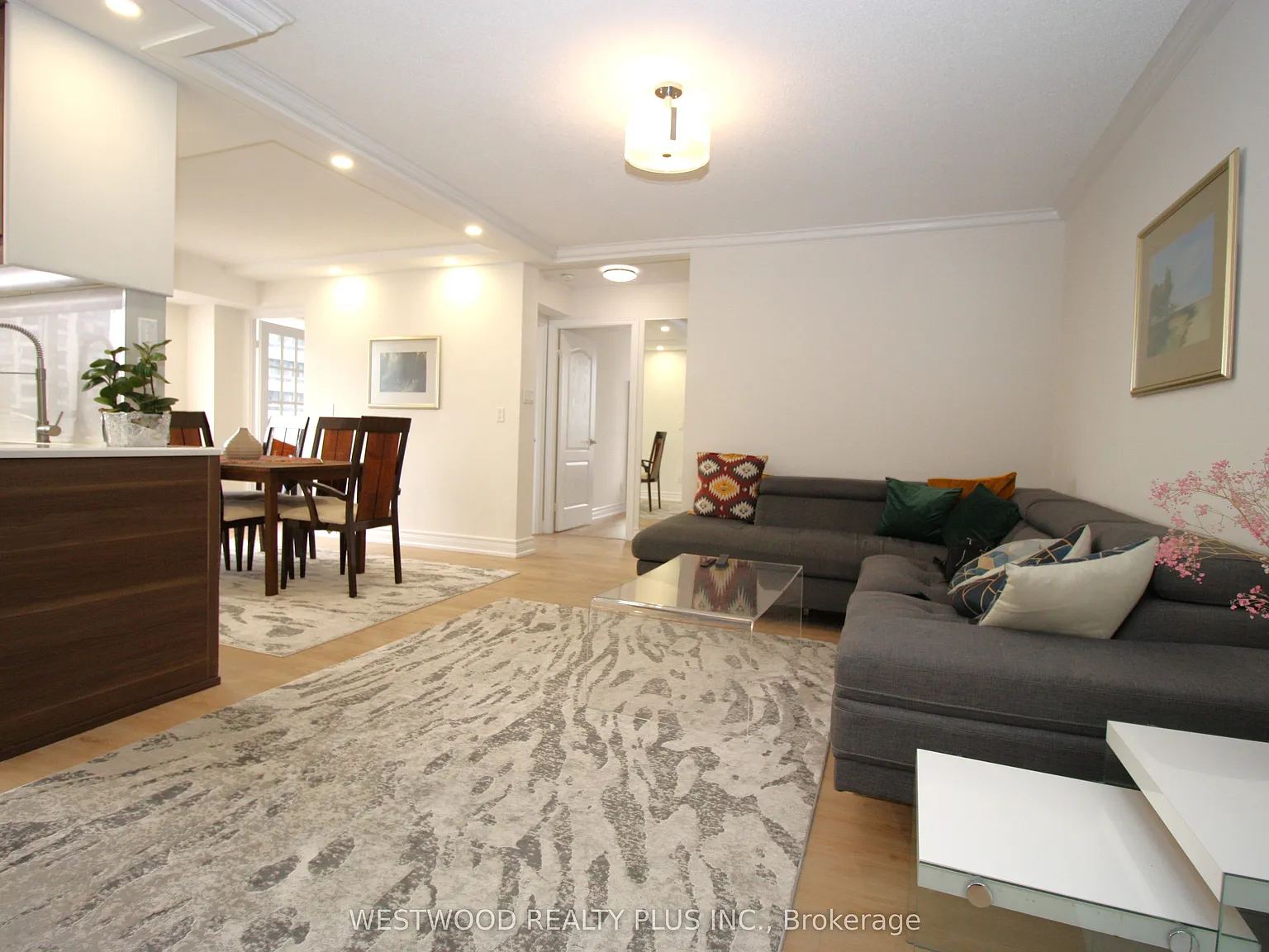 4 bed, $4,300 — Photo 4