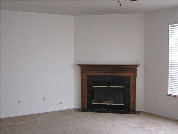4th image of 6407 Layton Ln