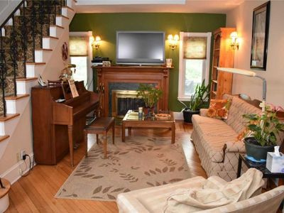 357 Smith St, Freeport, NY, 11520