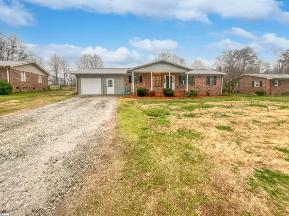 107 Crystal Dr, Duncan, SC 29334