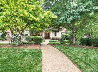 300 Southglen Dr, Cary, NC 27518