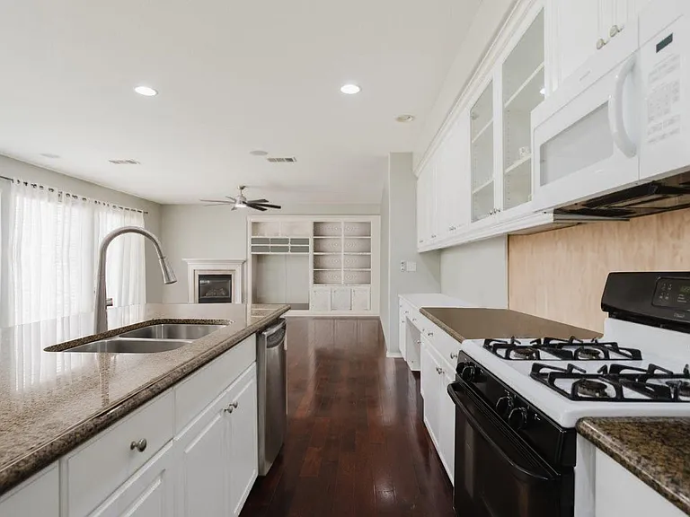6232 Spice St — Photo 12