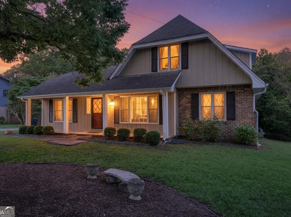 1777 Hickory St SE, Conyers, GA 30013