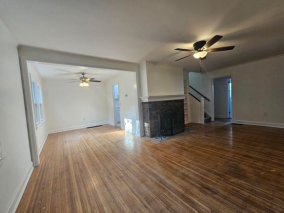 Livingroom & Diningroom