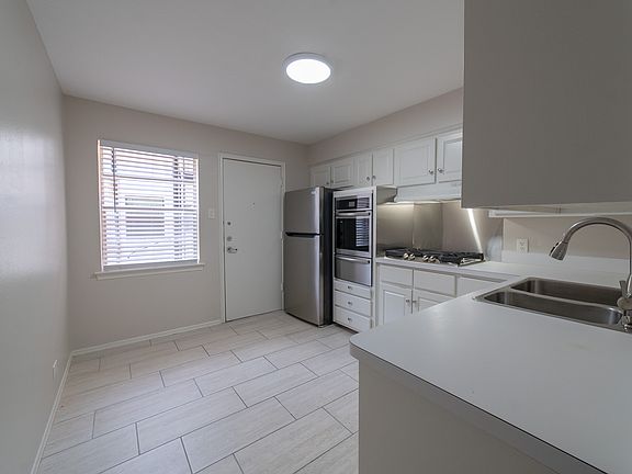 3rd image of 3434 McFarlin Blvd APT B