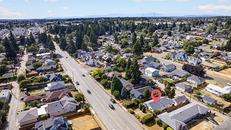 4th image of 4605 6th Avenue