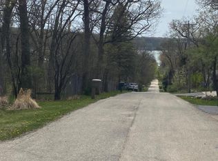 N3139 Dandelion Rd, Lake Geneva, WI 53147