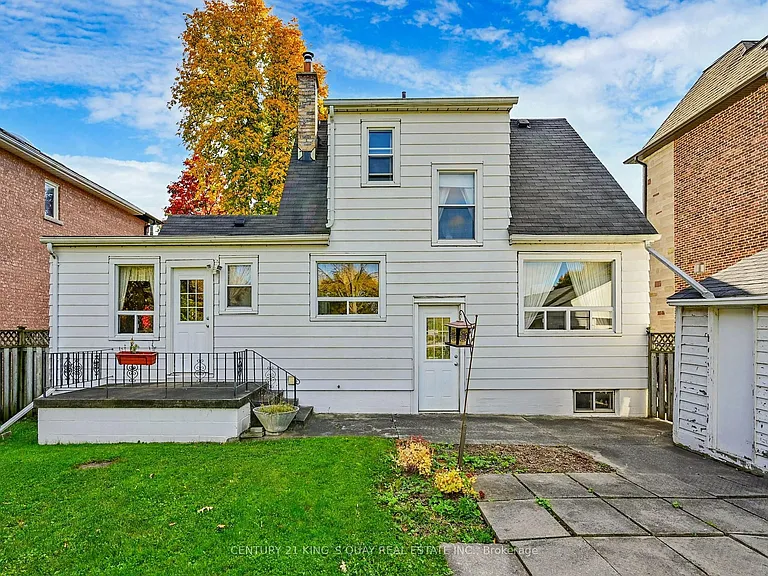 60 Northwood Dr — Photo 29