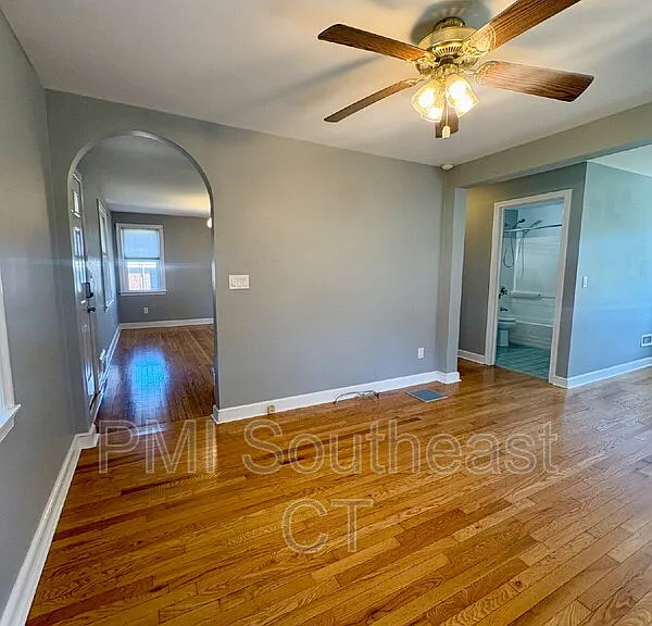 33 Country Club Rd — Photo 15