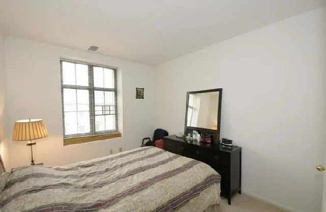 1601 Spring Garden St — Photo 7