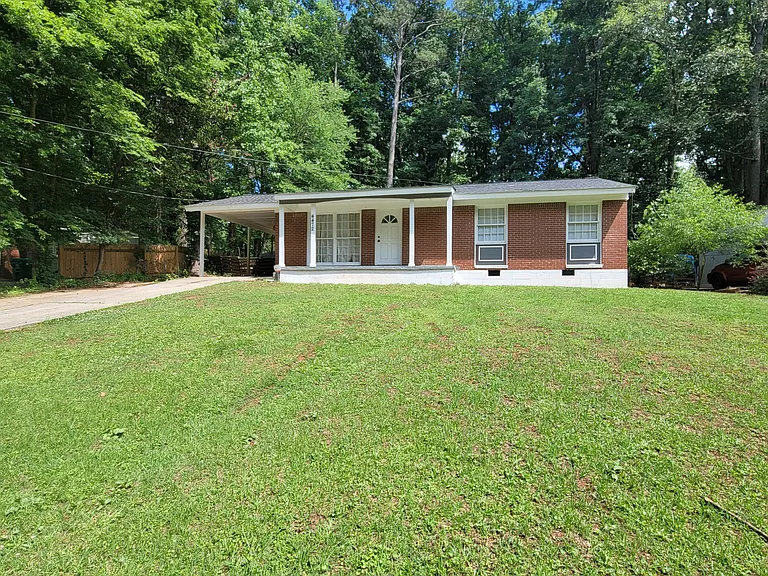 4472 Richard Rd — Photo 1