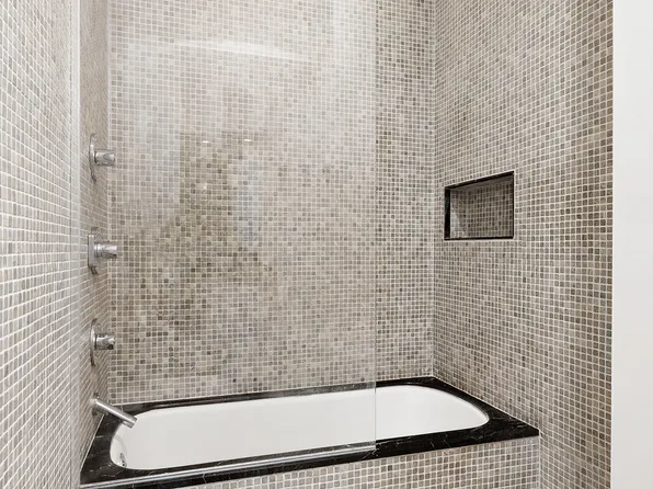 100 Hudson Street image 8 of 10