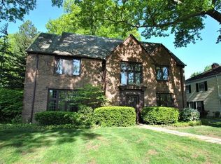 2682 Belvoir Blvd, Shaker Heights, OH 44122