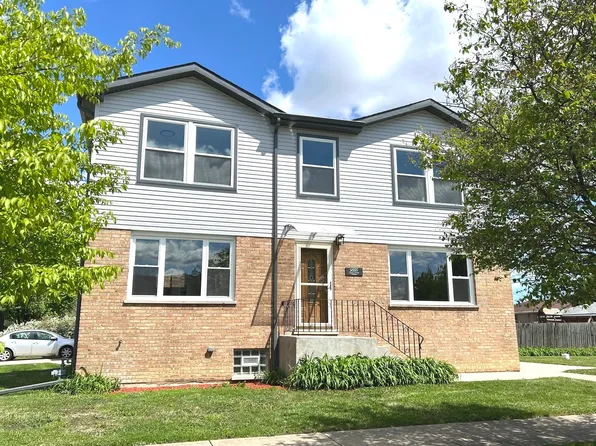 9555 Merton Ave, Oak Lawn, IL 60453