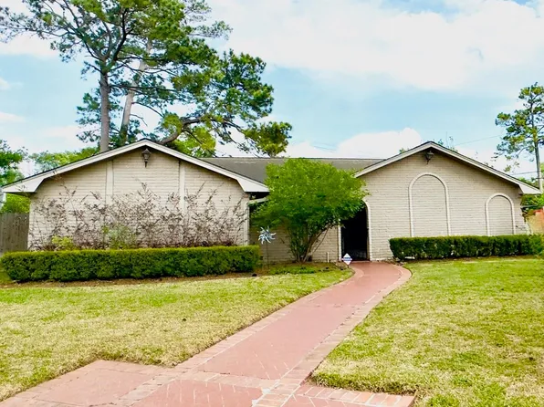 4902 Dunsmere St, Houston, TX 77018