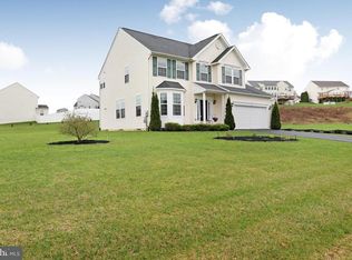 1213 Thistledown Dr, Chambersburg, PA