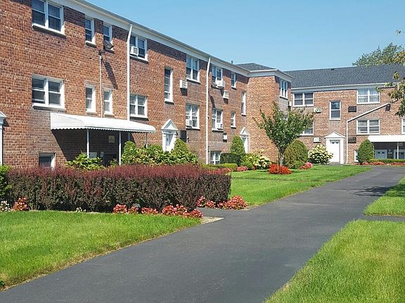 2nd image of 3602 Ocean Ave APT A