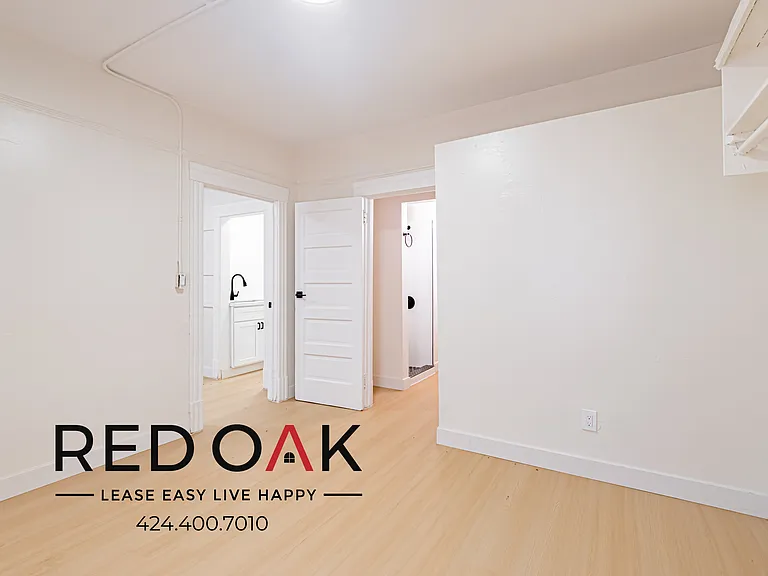 805 S Centre St #7 — Photo 9