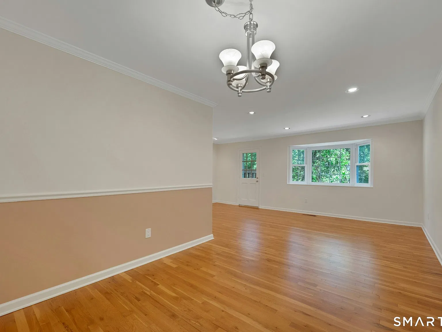 3 bed, 2.5 bath, 1980 sqft, $5,800 — Photo 2