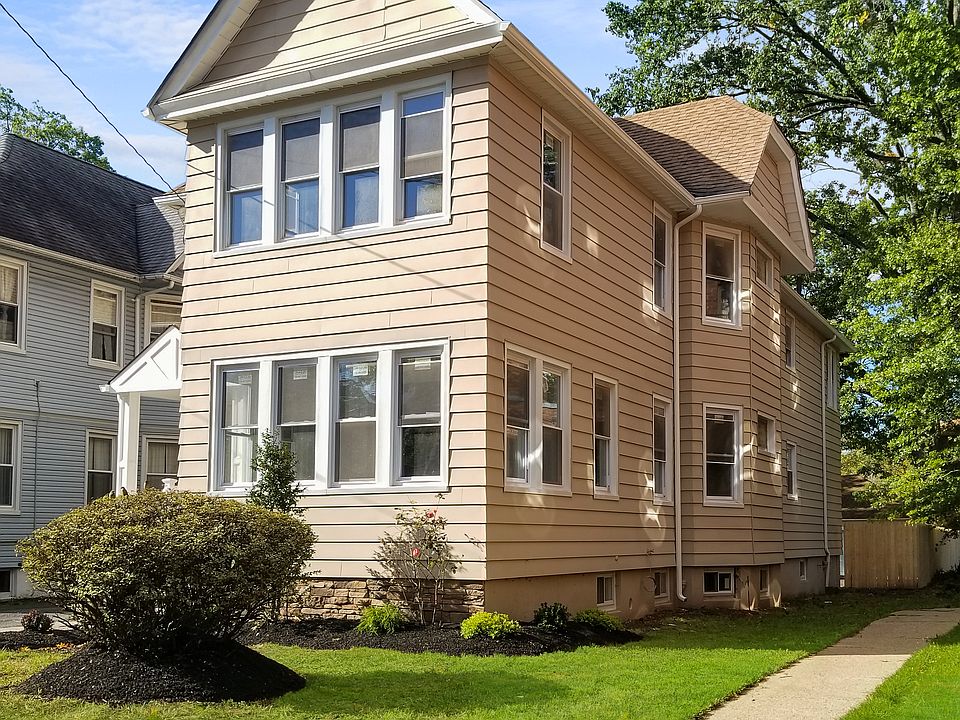 2nd image of 72-74 Dehart Pl
