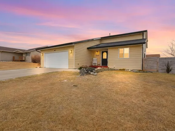 247 Grandeur Ln, Box Elder, SD 57719