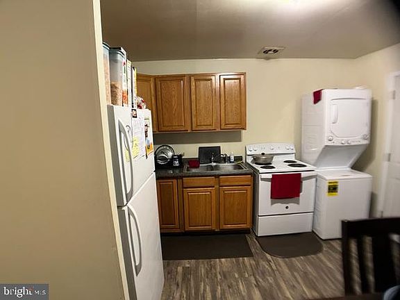 4th image of 1986 Fairwood Ln