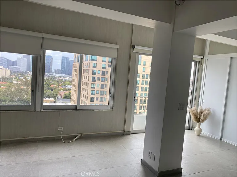 10501 Wilshire Blvd #1409 — Photo 14