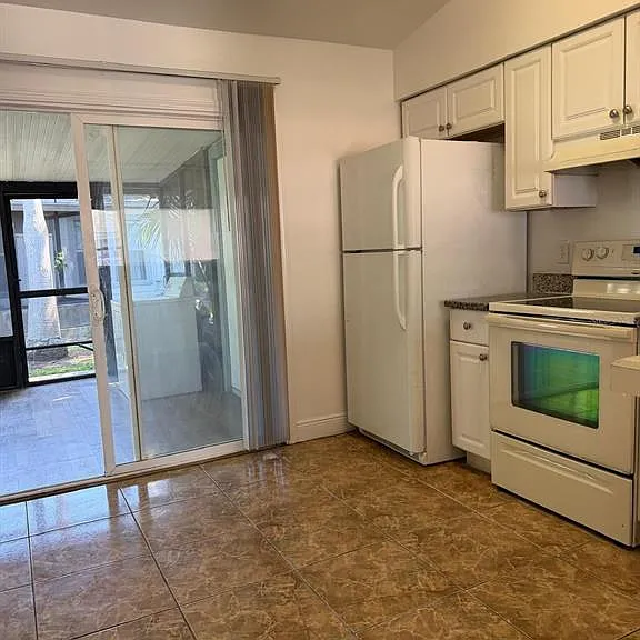 3108 E Tower Ct — Photo 15