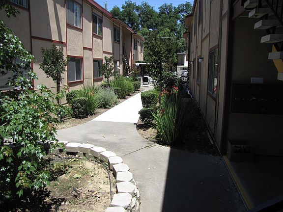 5th image of 2315 N St APT 1