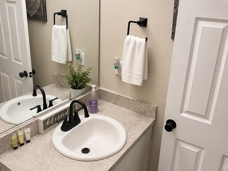 907 Wooded Ln — Photo 10