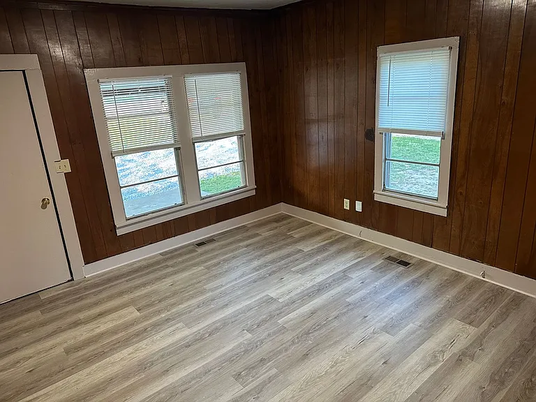3345 W Don Tyson Pkwy — Photo 3
